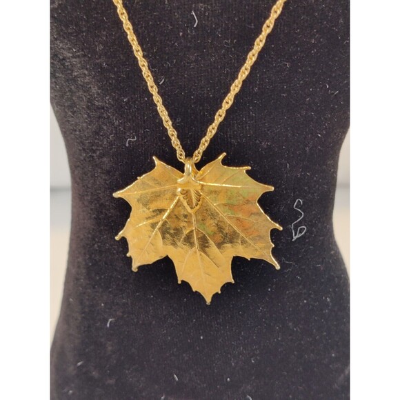 Gold Dipped Real Maple Leaf Pendant Necklace 24" Chain - Picture 2 of 5